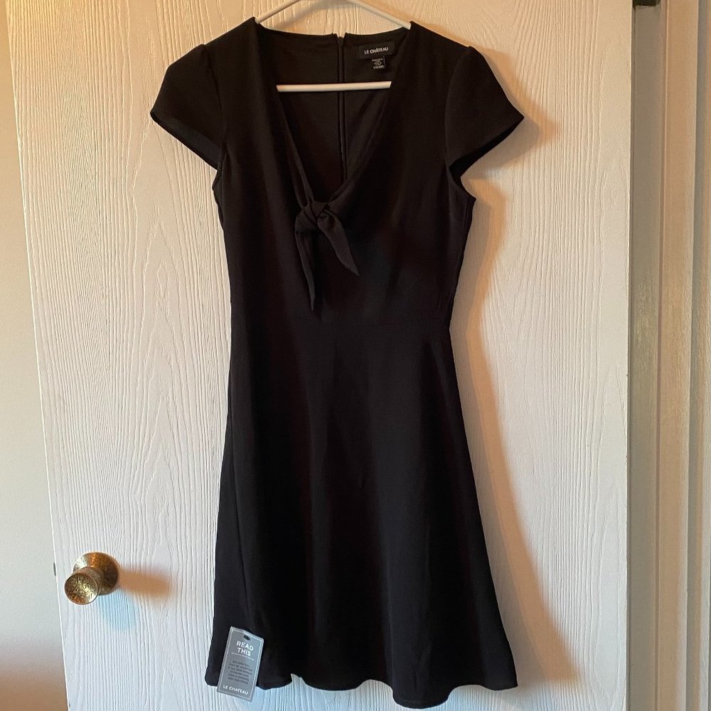 Le Chateau dress - Picture 1 of 6
